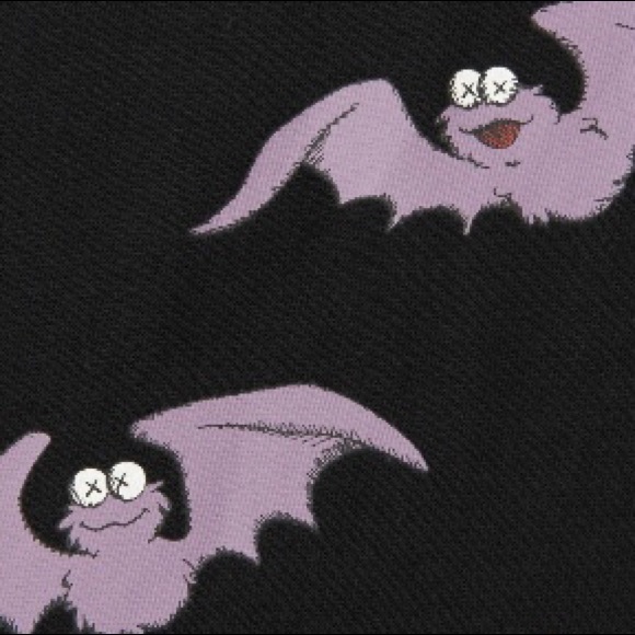 Uniqlo x KAWS x Sesame Street NWT Black Count tee - Picture 4 of 4